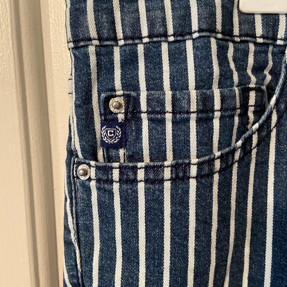 Plus size wide bottom crop pants - Picture 2 of 5